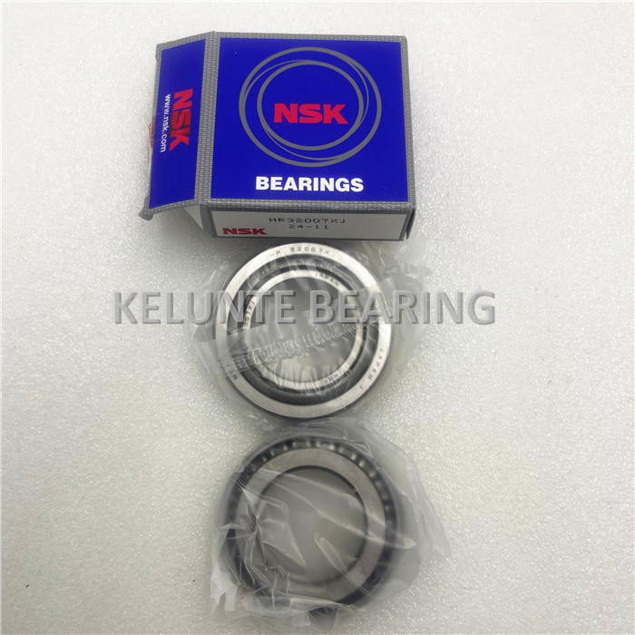 Original NSK HR32007XJ 32007X tapered roller bearing 35x62x18mm
