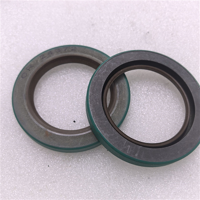 SKF 24372 Radial shaft seal with double metal case,